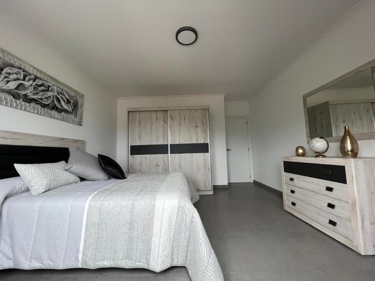 Arou Apartamentos Maria De Lucia-Piso 2º מראה חיצוני תמונה
